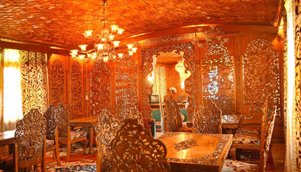 De Laila House Boat By Sterling Hotel Srinagar  Bagian luar foto