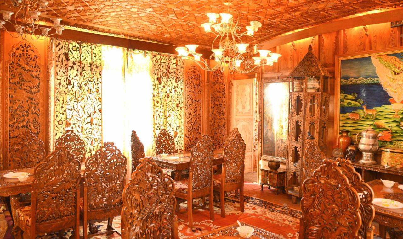 De Laila House Boat By Sterling Hotel Srinagar  Bagian luar foto