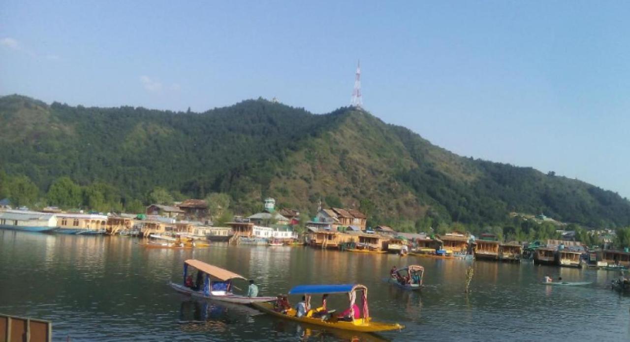 De Laila House Boat By Sterling Hotel Srinagar  Bagian luar foto