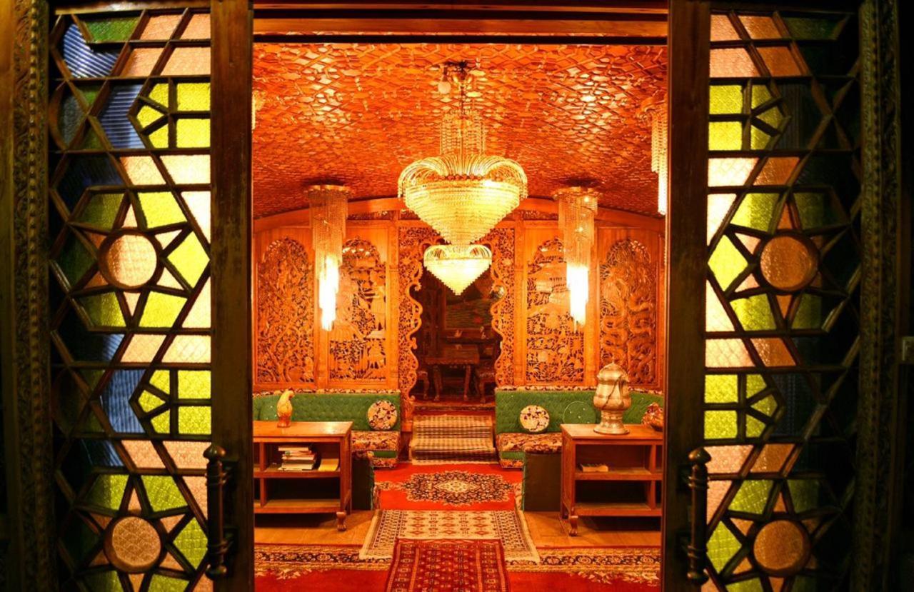 De Laila House Boat By Sterling Hotel Srinagar  Bagian luar foto
