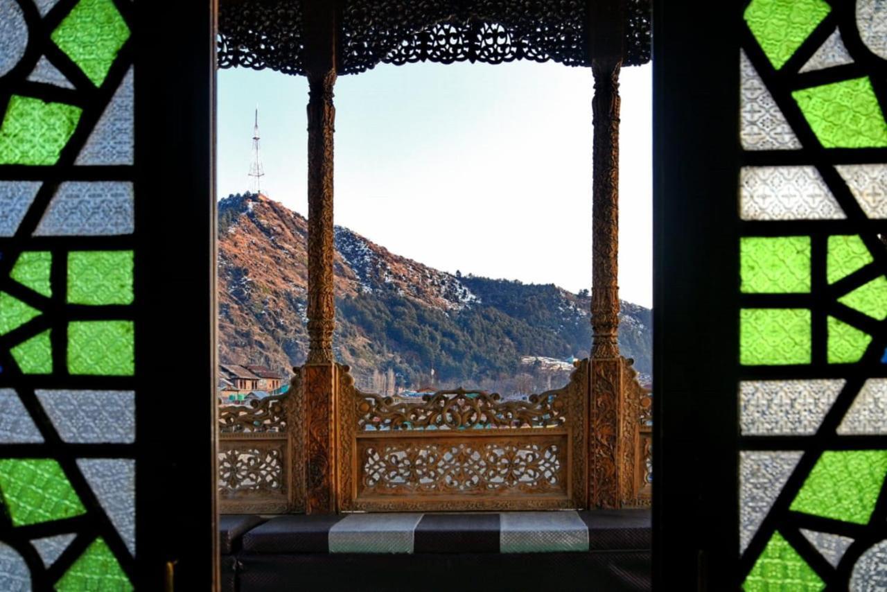 De Laila House Boat By Sterling Hotel Srinagar  Bagian luar foto