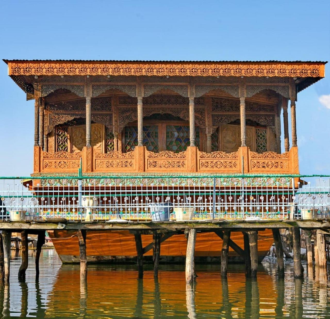 De Laila House Boat By Sterling Hotel Srinagar  Bagian luar foto